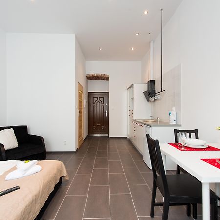 Aparthotel Happy Tower Cracovia Exterior foto